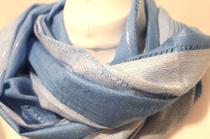 Handcrafted Ecuadorian Achy scarves, timelessly elegant and comfortable