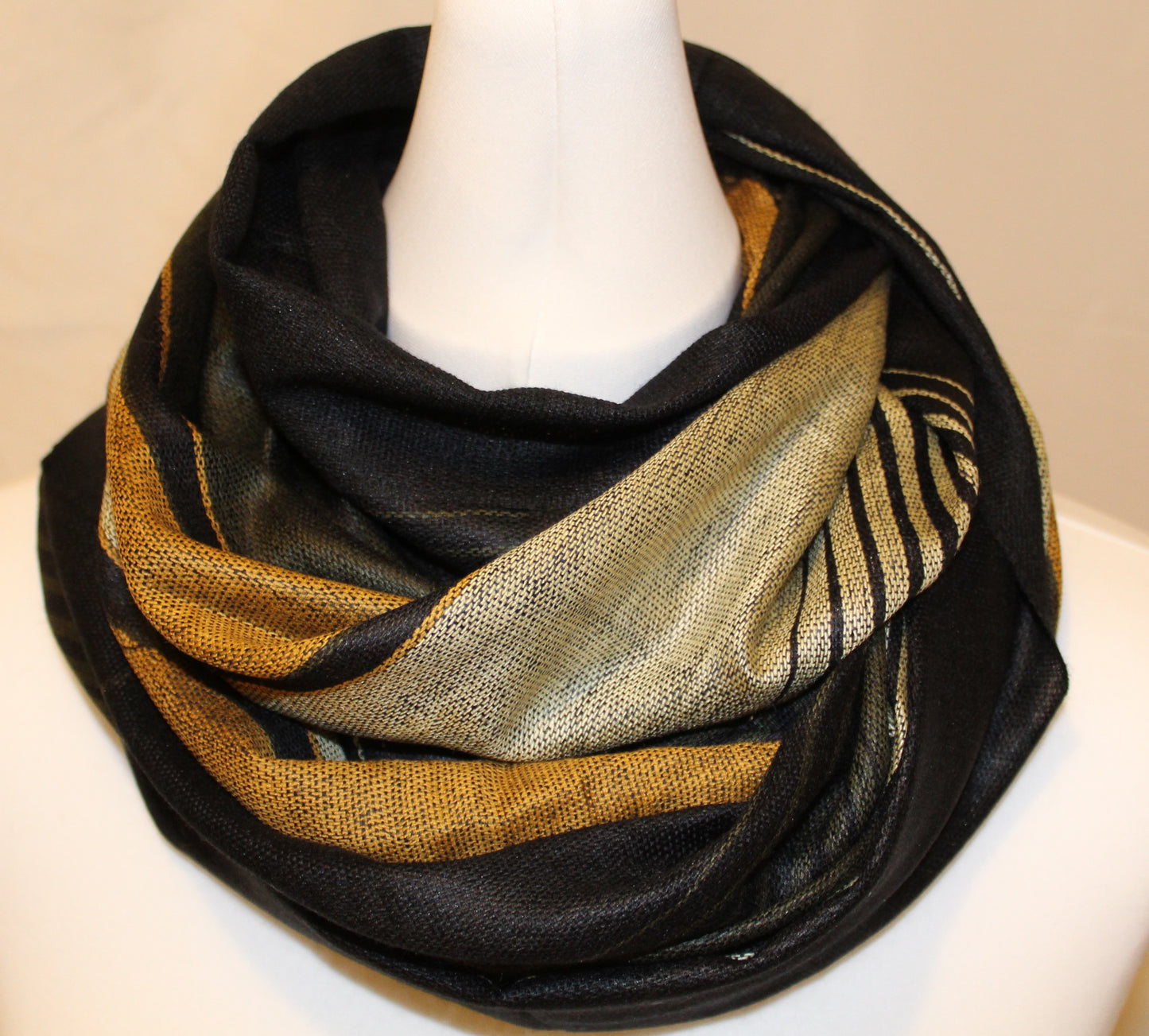 Handcrafted Ecuadorian Achy scarves, timelessly elegant and comfortable