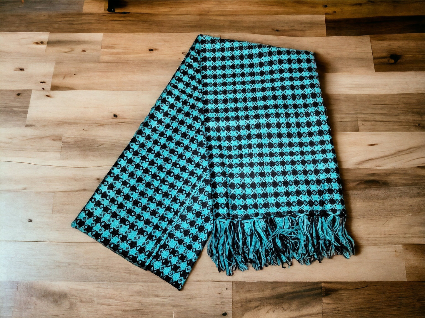 Beautiful handwoven warm chequered scarves, wrap, shawl, spring, colourful, high quality, Ecuadorian, handmade, boho-chic, elegant, unisex