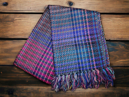 Beautiful handwoven warm chequered scarves, wrap, shawl, spring, colourful, high quality, Ecuadorian, handmade, boho-chic, elegant, unisex