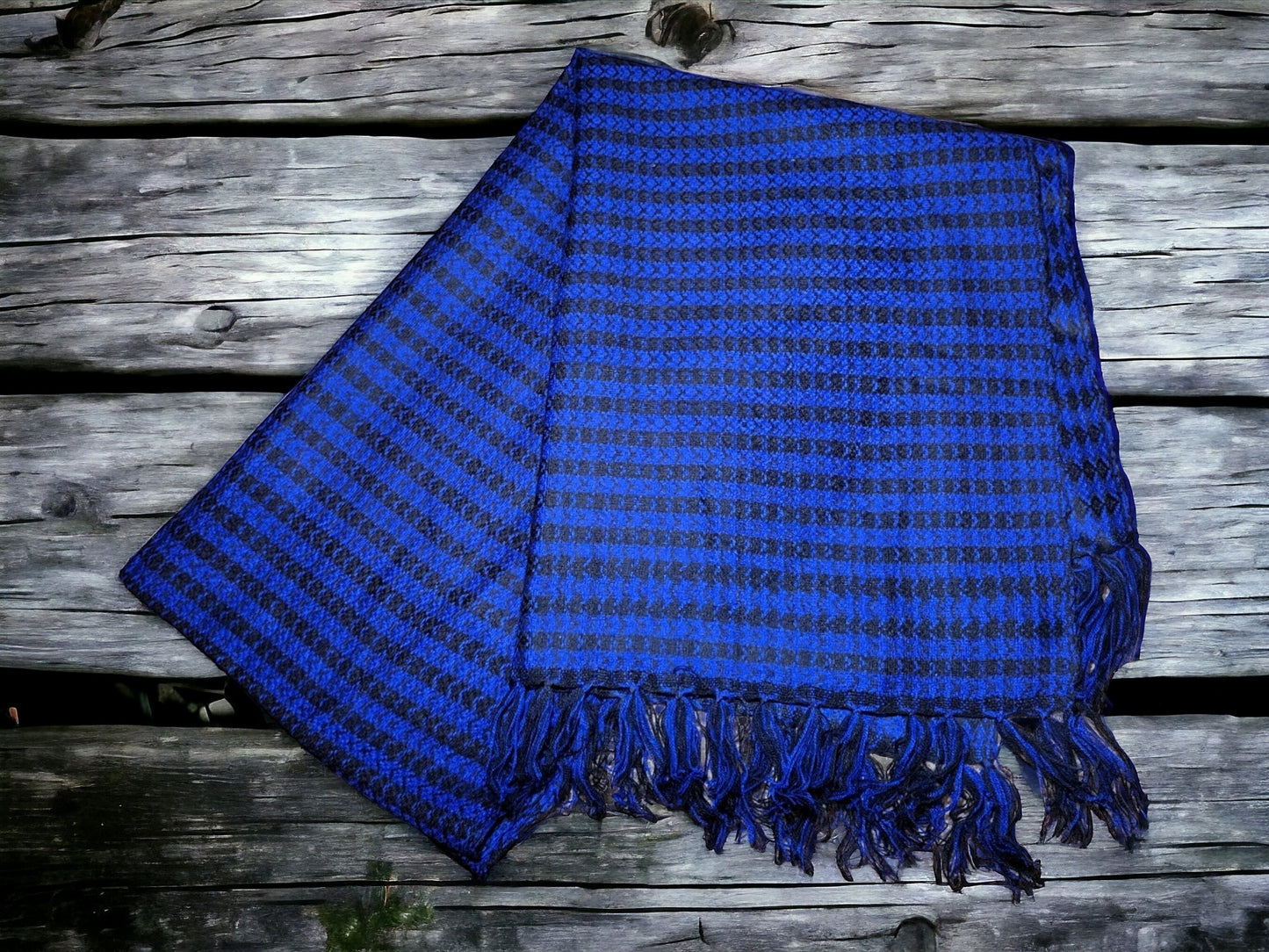 Beautiful handwoven warm chequered scarves, wrap, shawl, spring, colourful, high quality, Ecuadorian, handmade, boho-chic, elegant, unisex