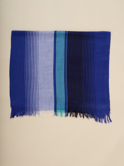 Handcrafted Ecuadorian Achy scarves, timelessly elegant and comfortable