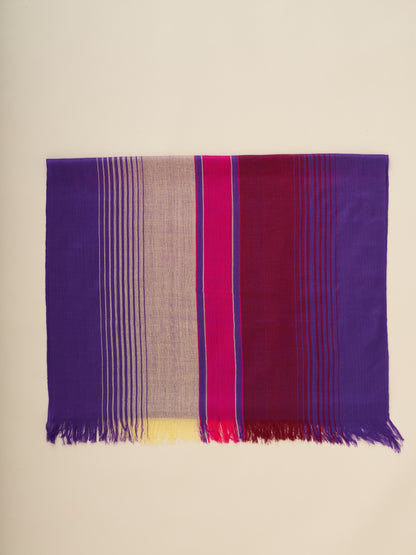 Handcrafted Ecuadorian Achy scarves, timelessly elegant and comfortable